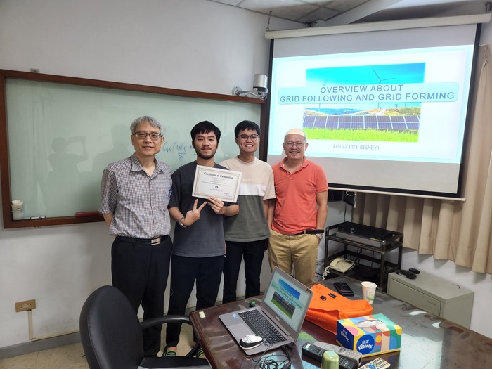 2023 intern student Henry