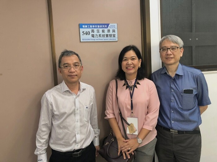 Visiting Professors from Vietnam and Thailand (Prof. Phan and Prof. Dow)